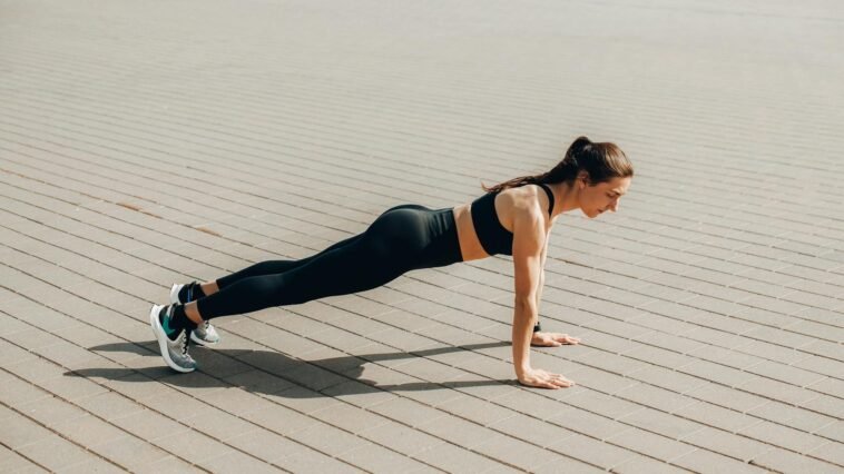 bodyweight push up exercise